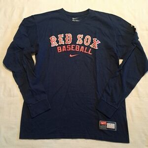 Nike Boston Red Sox men's size Small loose fit, blue long sleeve shirt, VGUC